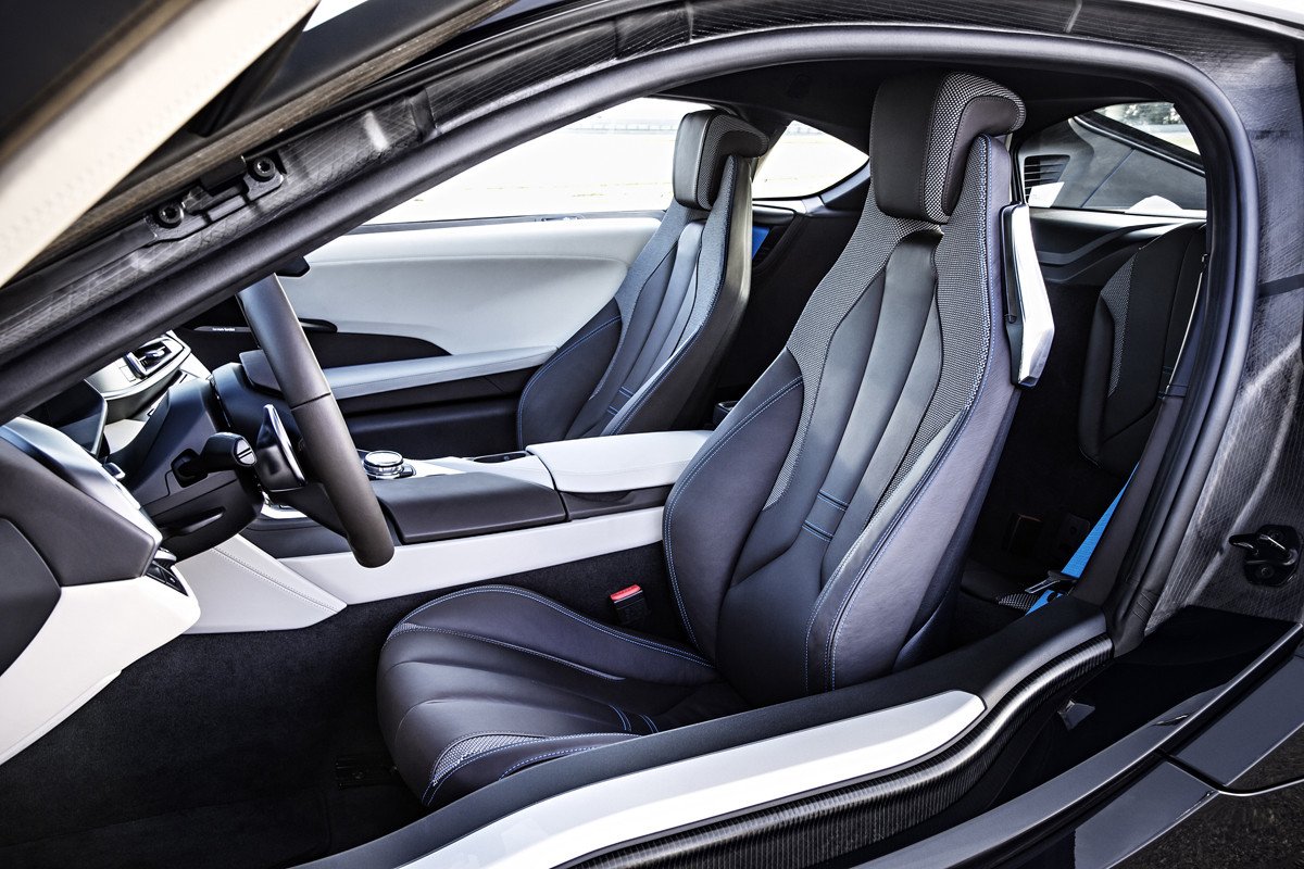 BMW i8, el deportivo híbrido enchufable de BMW ahora al descubierto