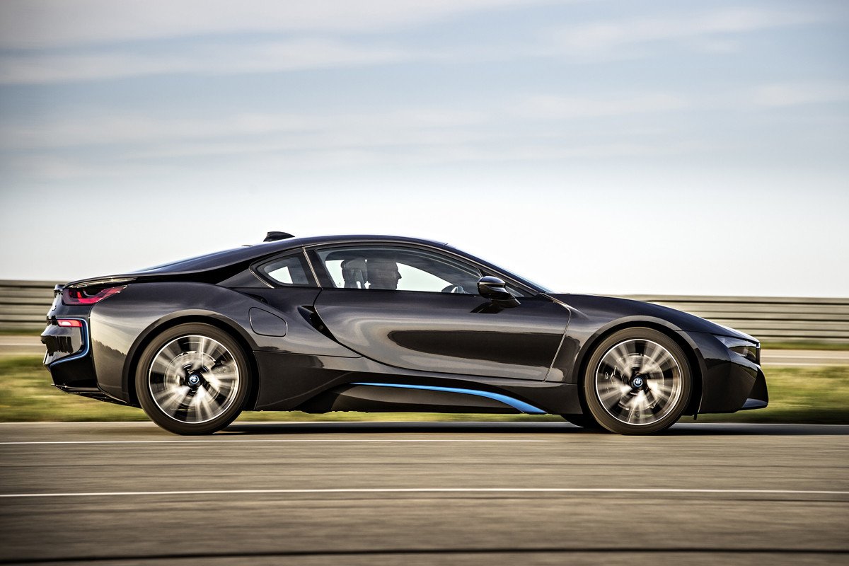 BMW i8, el deportivo híbrido enchufable de BMW ahora al descubierto