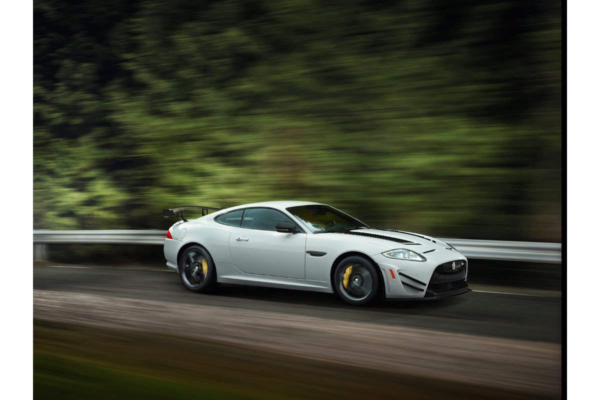 Jaguar XKR-S GT, preparado para los circuitos