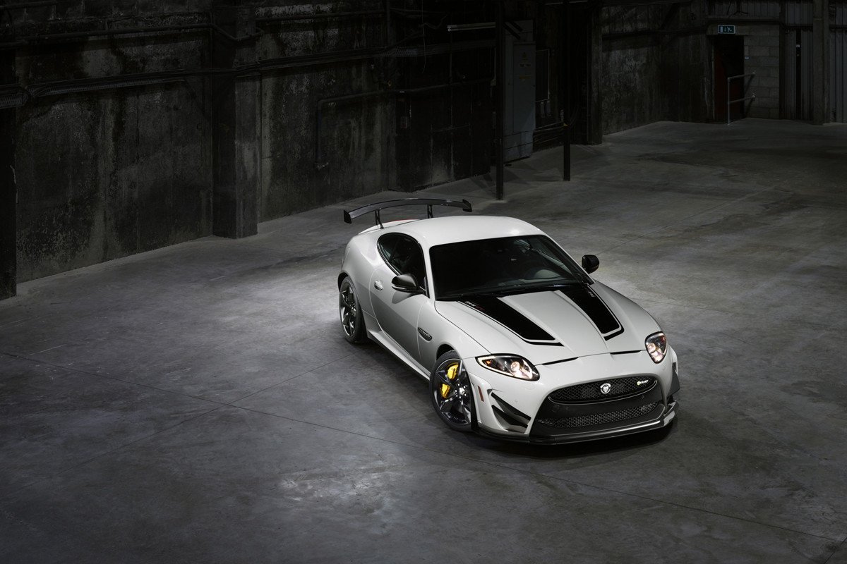 Jaguar XKR-S GT, preparado para los circuitos