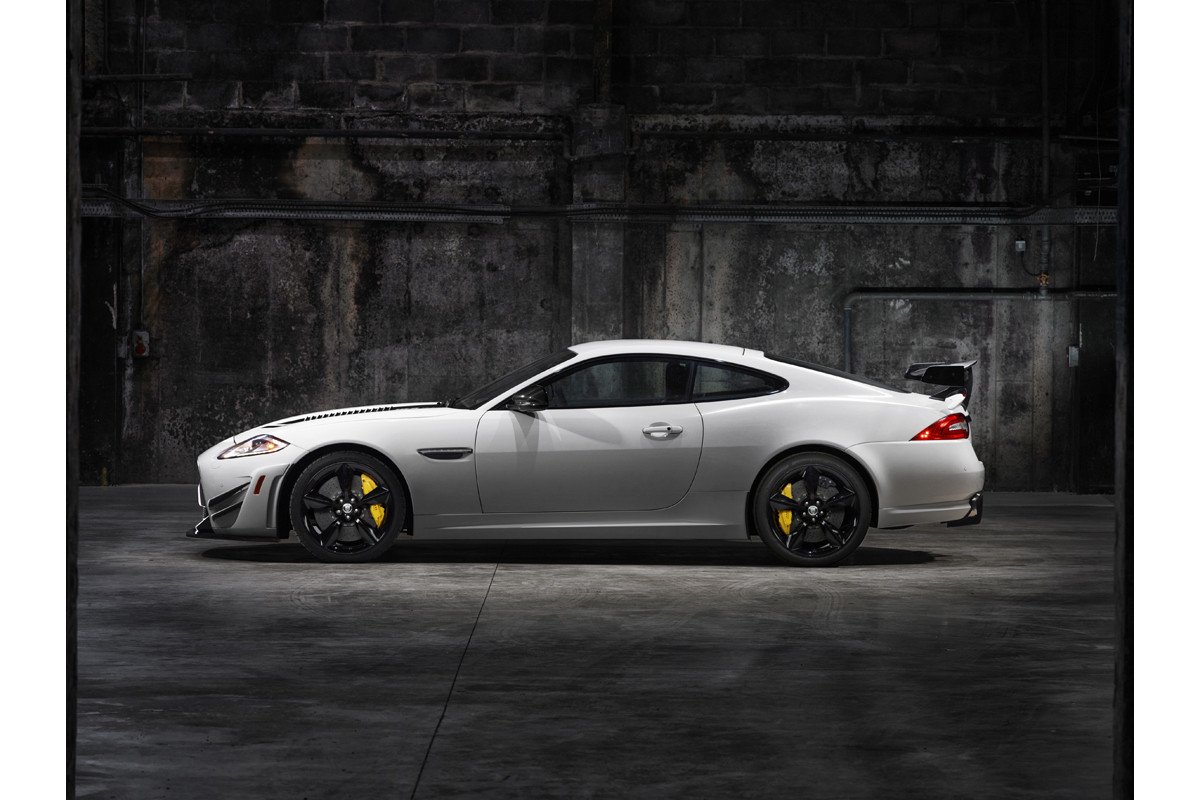Jaguar XKR-S GT, preparado para los circuitos