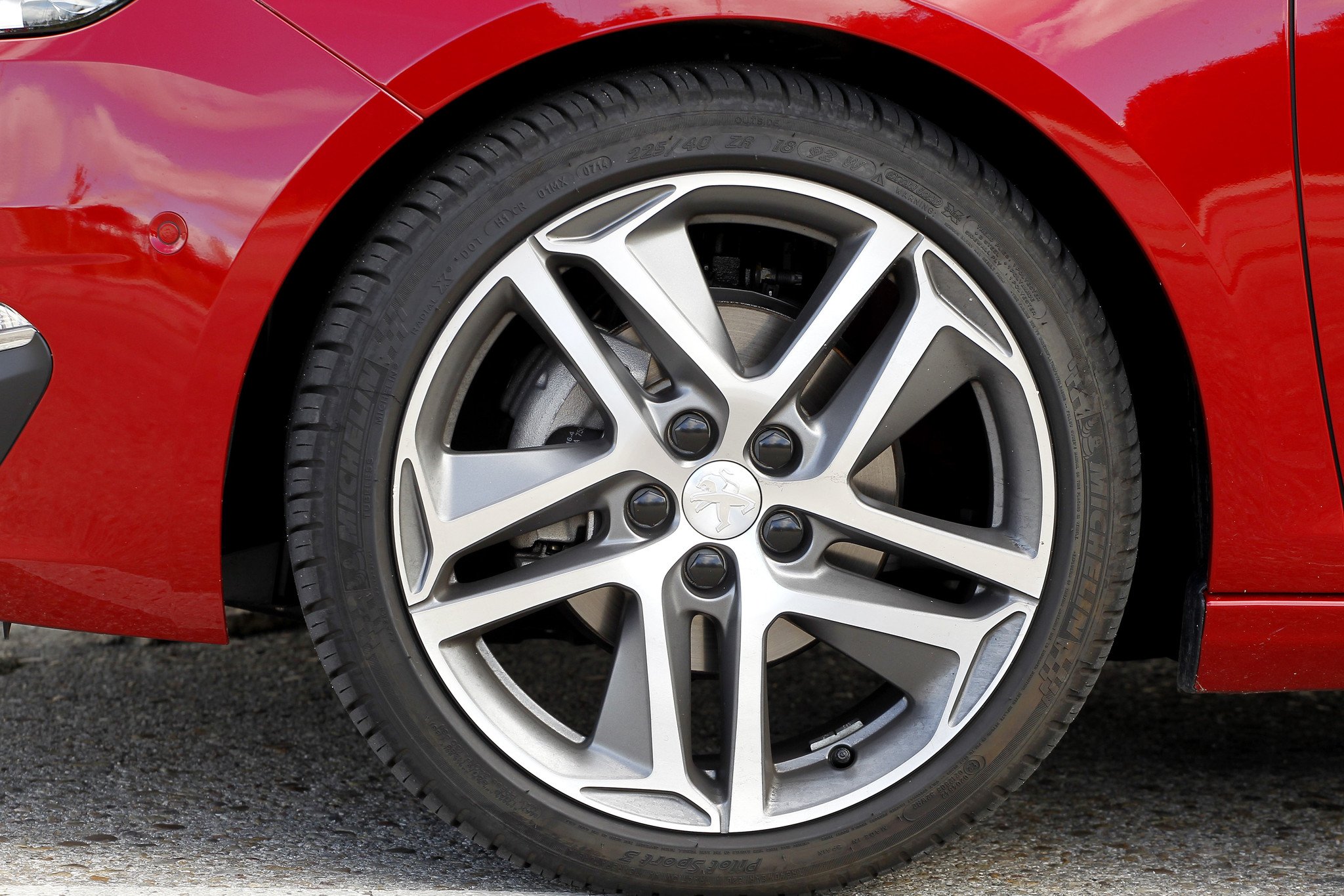 Prueba Peugeot 308 1.2 Puretech 130 CV: ¿son suficientes tres cilindros?
