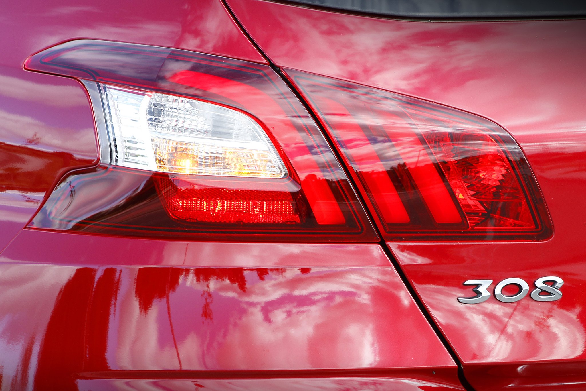 Prueba Peugeot 308 1.2 Puretech 130 CV: ¿son suficientes tres cilindros?