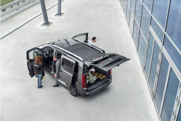 Nuevo Toyota Proace City Verso, hermano del Berlingo