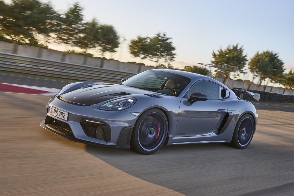 Nuevo Porsche 718 Cayman GT4 RS: el deportivo llevado al límite