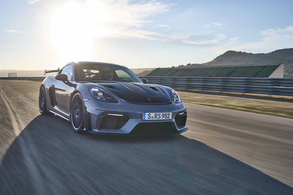 Nuevo Porsche 718 Cayman GT4 RS: el deportivo llevado al límite