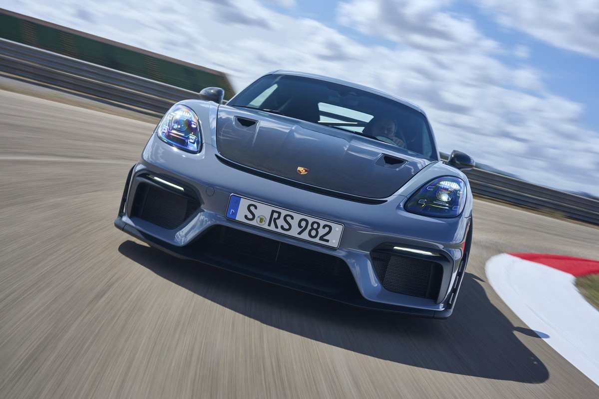 Nuevo Porsche 718 Cayman GT4 RS: el deportivo llevado al límite