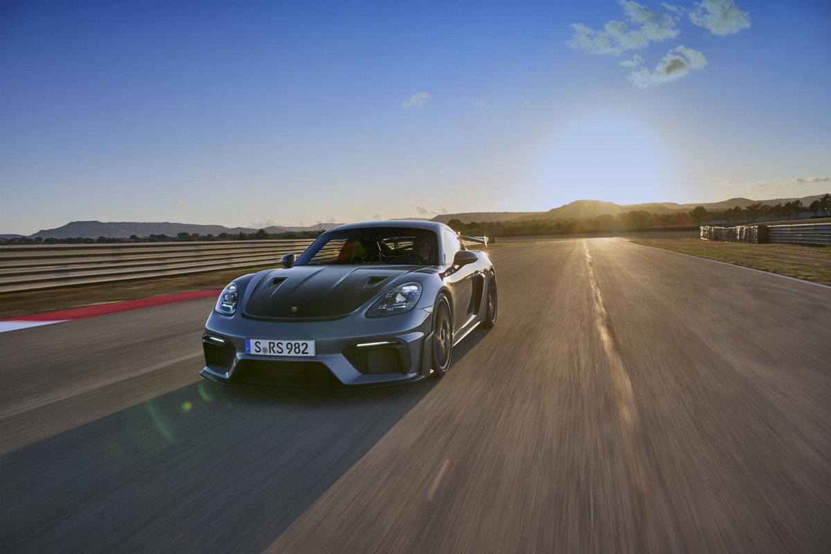 Nuevo Porsche 718 Cayman GT4 RS: el deportivo llevado al límite