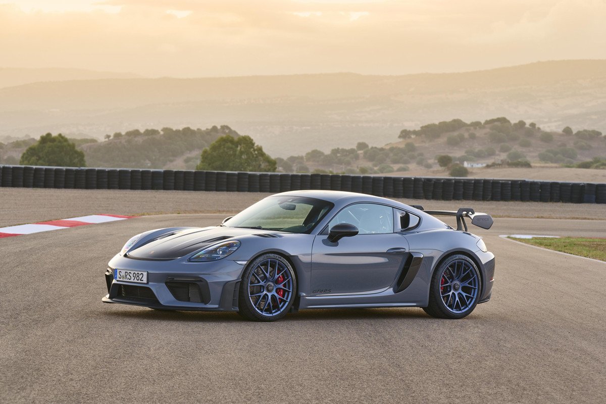 Nuevo Porsche 718 Cayman GT4 RS: el deportivo llevado al límite
