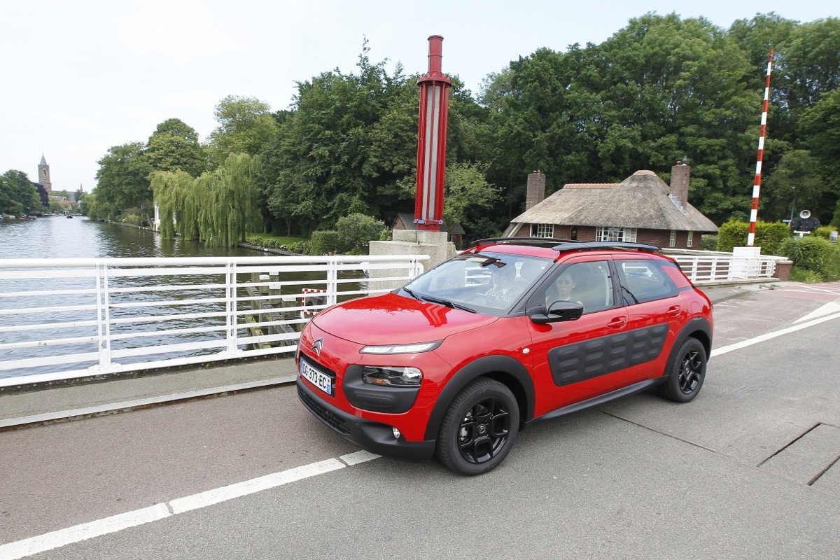 Prueba Citroën C4 Cactus: el SUV más rompedor, ya a la venta