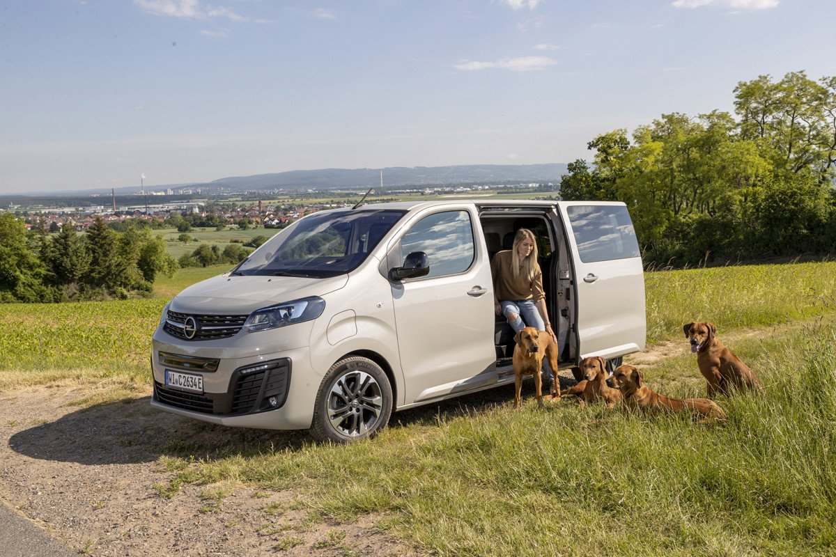 Opel Zafira-e
