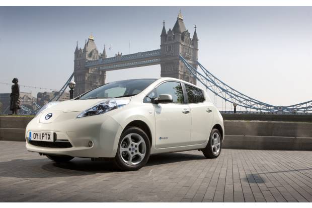 Nissan desarrolla dos nuevos sistemas de seguridad para el Leaf