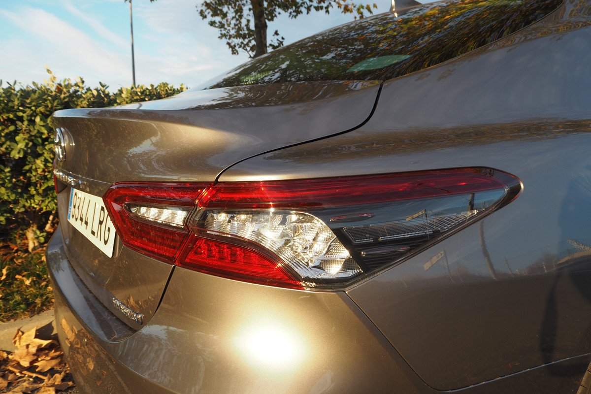 Prueba y opinión del Toyota Camry: comportamiento, consumo y precio