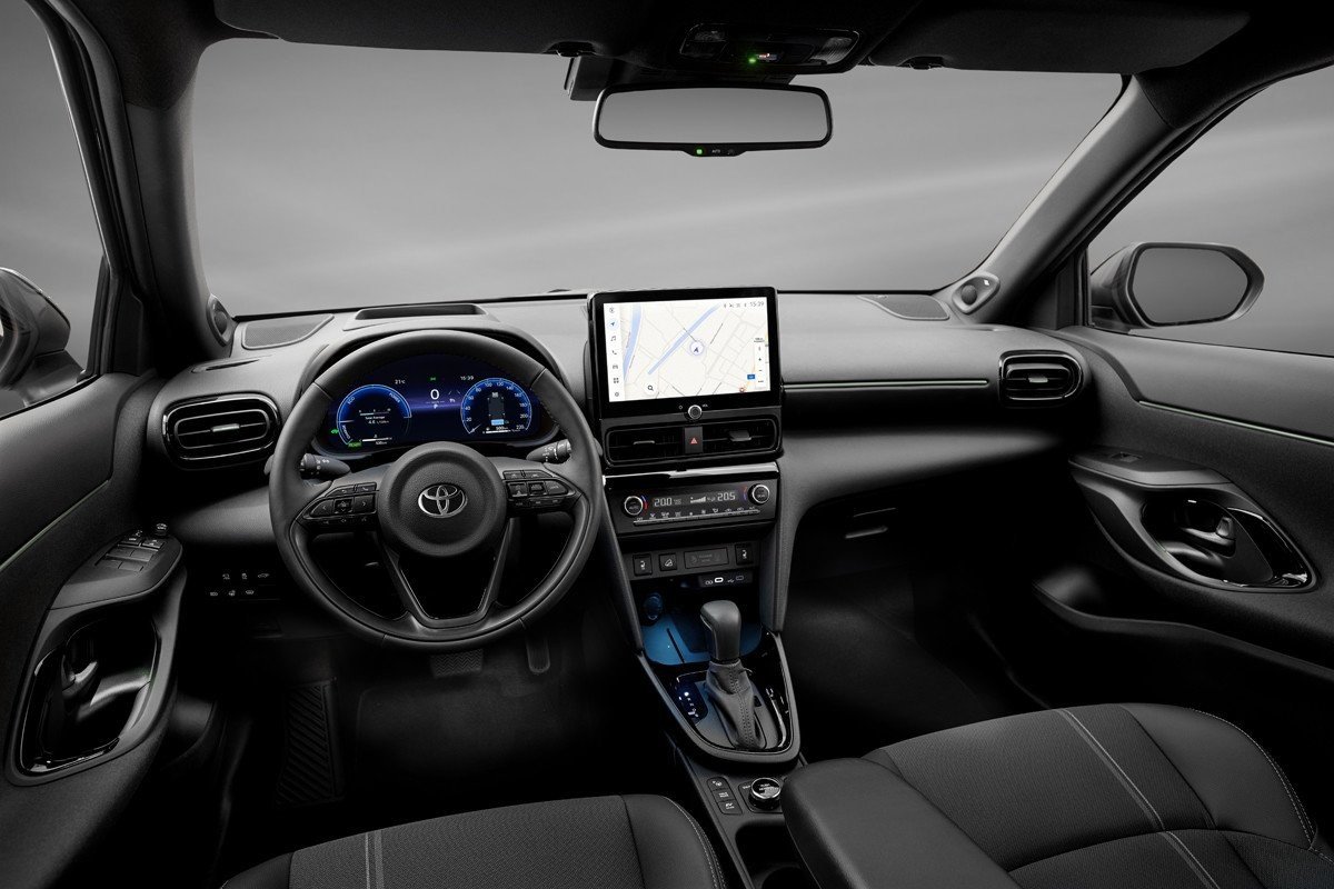 Toyota Yaris Cross SUV urbano interior