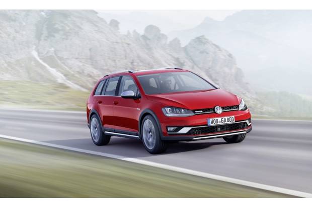 Volkswagen Golf Alltrack, el Golf llega vestido de campo a París