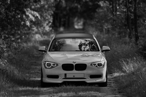 La factura que tendrás que pagar si metes el coche en un camino y rompes el palier