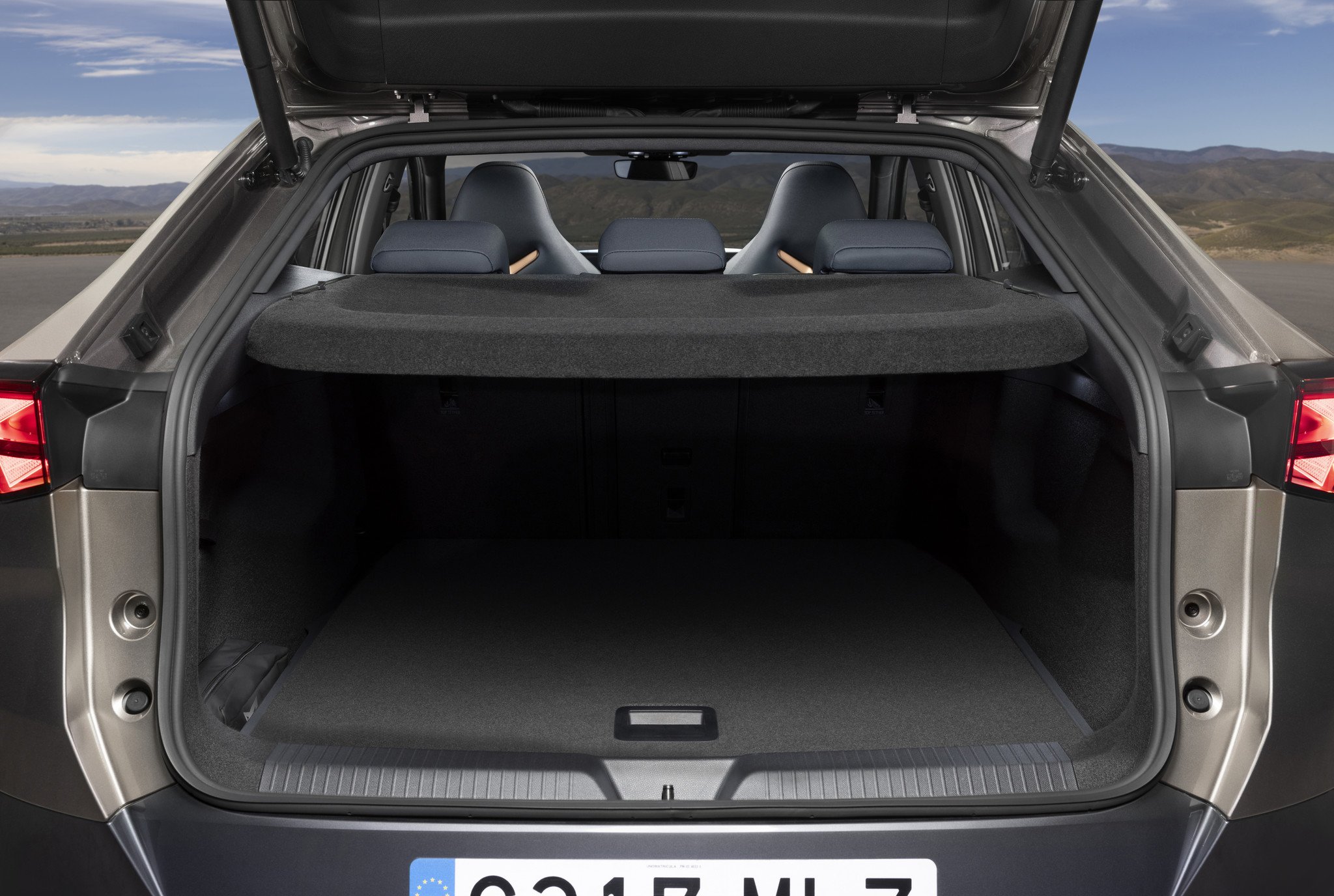 Prueba CUPRA Tavascan: SUV, deportivo, eléctrico y ¿apto para viajar?