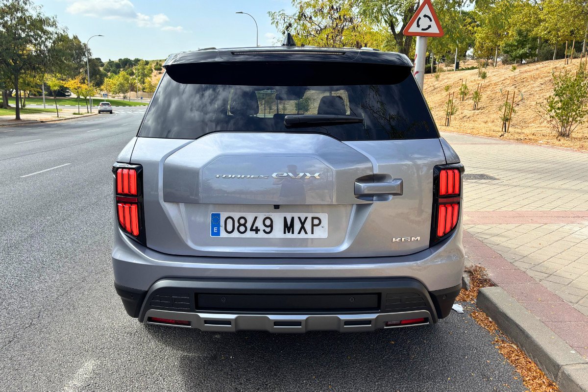 Prueba y opinión KGM Torres EVX: de los SUV familiares más espaciosos por 30.000 euros