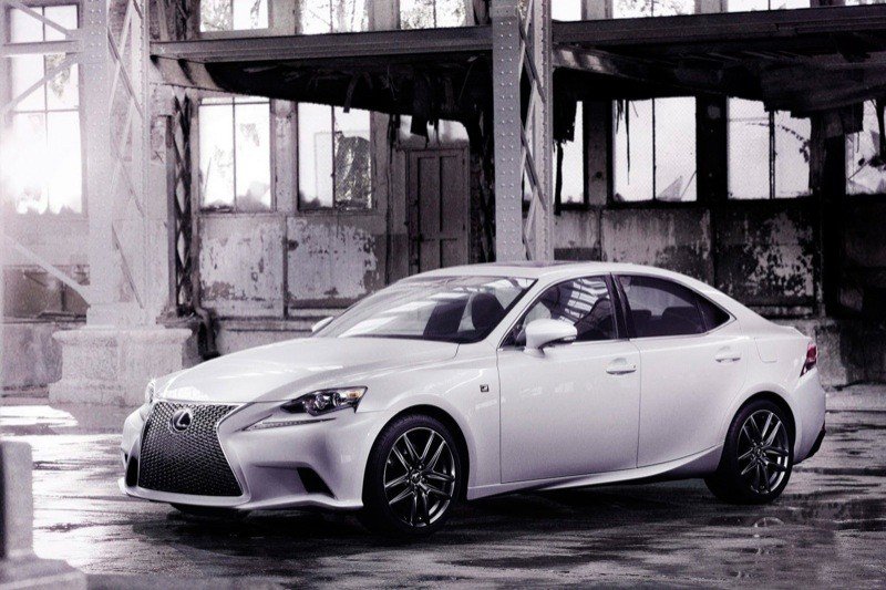 Lexus IS 2014, primeras fotos y datos