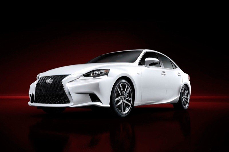 Lexus IS 2014, primeras fotos y datos