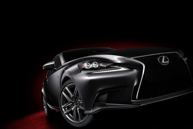 Lexus IS 2014, primeras fotos y datos
